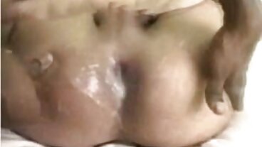 آخر کتا انداز کے ساتھ خوبصورت Cherr K چومنے اور Tiffan Ro
