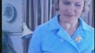 لوڈ ، اتارنا Blowjob فحش ساتھ کشش ویلنتینا بادشاہوں