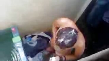 Coirl لڑکی کے ساتھ اس کے برعکس میں ماسٹر چہارم سبز سبز کی ٹیم سکیٹ