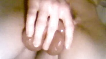 کے ساتھ پرجوش ہل ہا Br